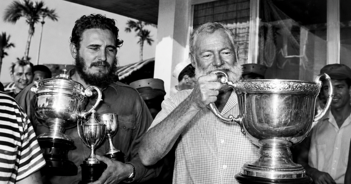 Hemingway Castro rivoluzione cubana Ernest Hemingway e Fidel Castro al torneo di pesca dell'Avana, 1960