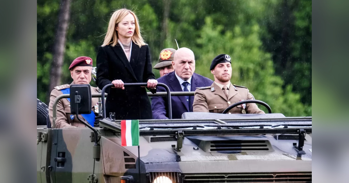 Fondi Safe Italia difesa, Meloni e Crosetto su un blindato militare